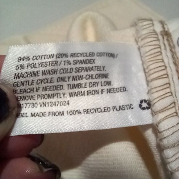 Future Collective with Gabriella High Rise Flare Denim Pants-Size 24-Cream-NEW - Picture 9 of 10